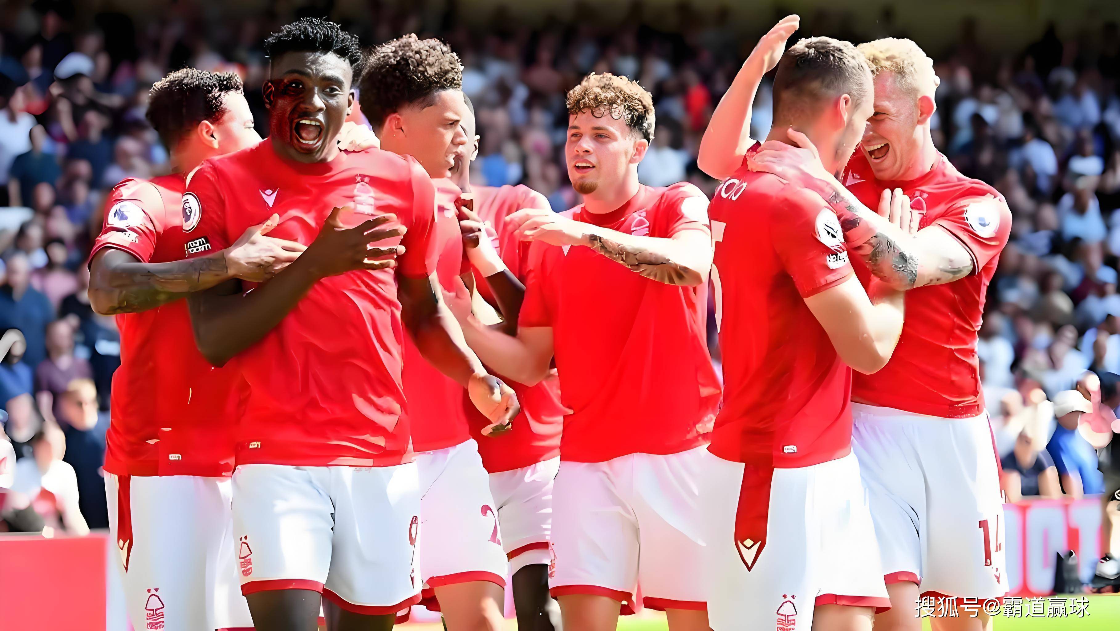 阿贾克斯迎法甲关键赛，窗口期调整名单，球迷炸锅，年轻球员得到机会的简单介绍